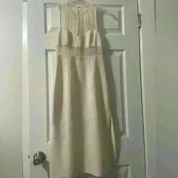 BCBGMAXAZRIA White Dress - (stitching needed on side split/ minor detail) B17 - Picture 1 of 8